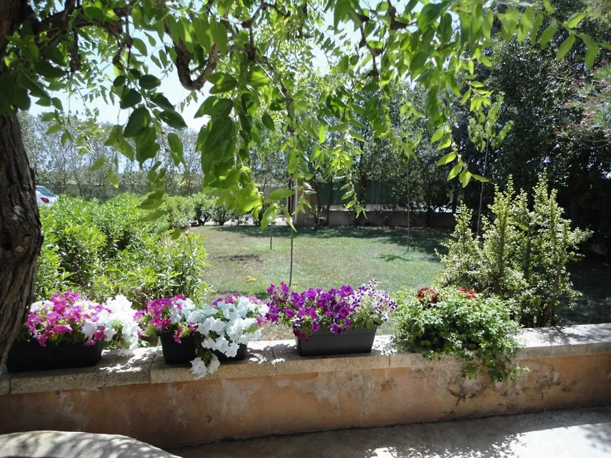קמפוס Can Roques Blanques וילה